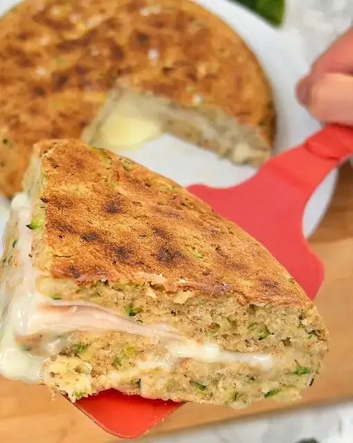 Pan-fried zucchini focaccia 😋