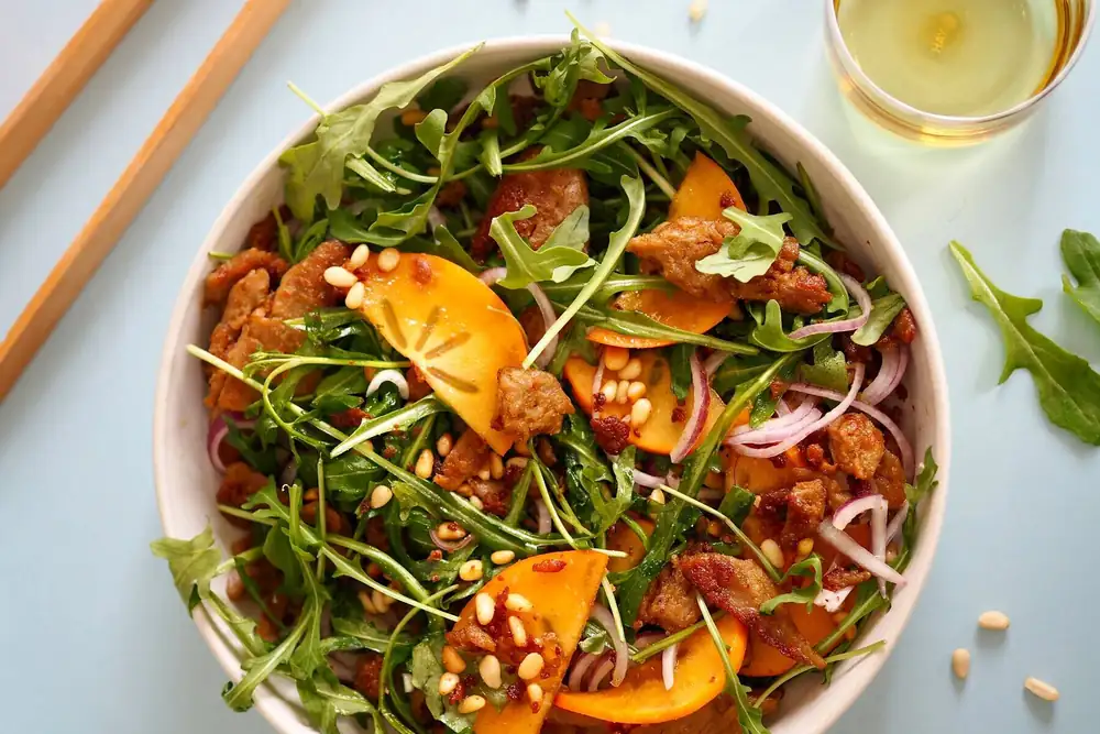 Nutritious persimmon salad