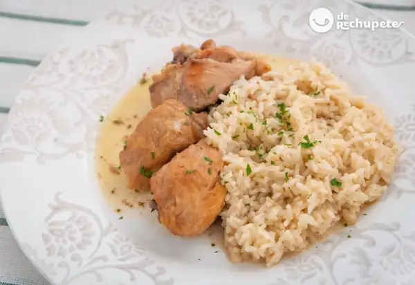 Chicken stews that always hit the spot: homemade, tasty recipes perfect for dipping bread