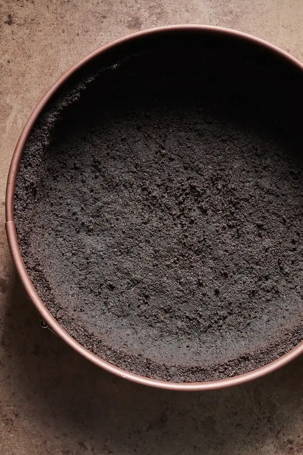New York-Style Oreo Cheesecake (Oreo Crust)