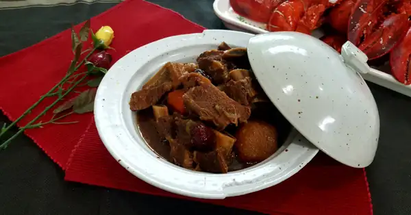 How to make delicious braised short ribs