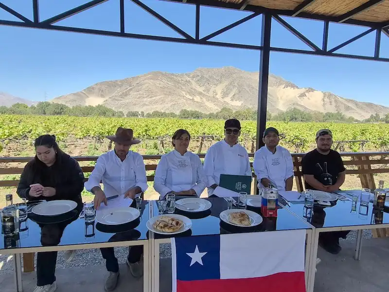 Santo Tomás Gastronomía realiza catas a ciegas y reconoce las mejores empanadas de carne de Copiapó