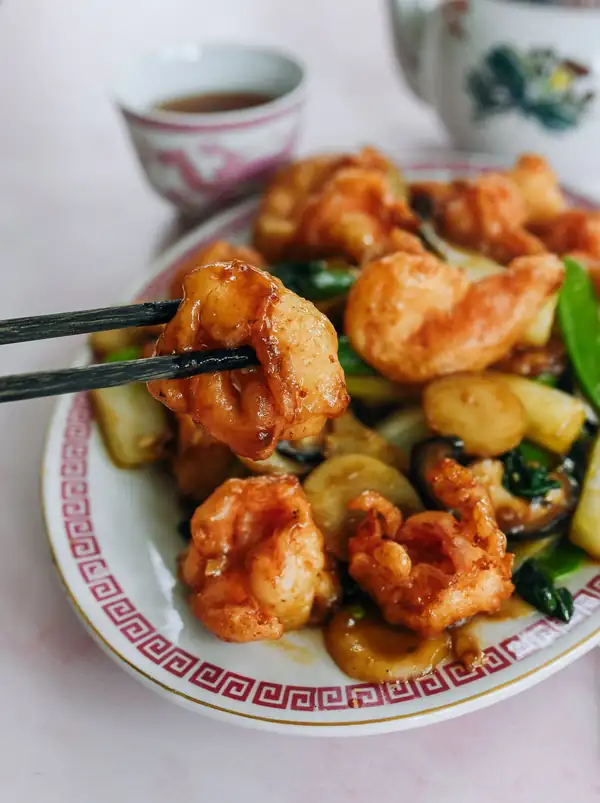 Chow Har Kew (Stir-fried Crispy Shrimp with Vegetables)