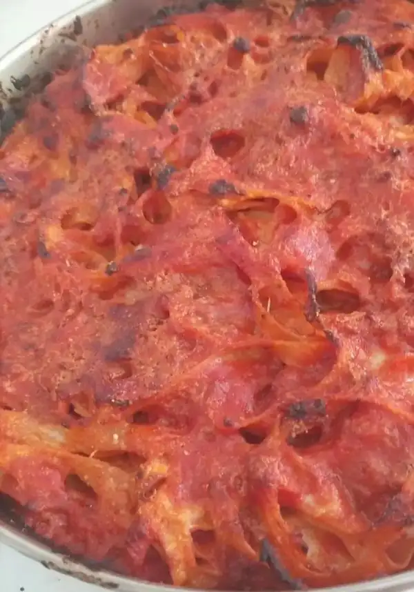 Baked tagliatelle with ragù