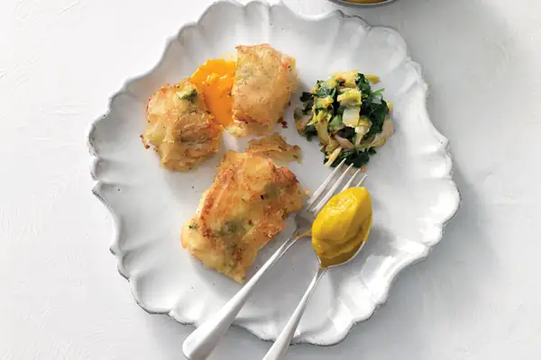 Crunchy Poached Eggs with Pumpkin Cream