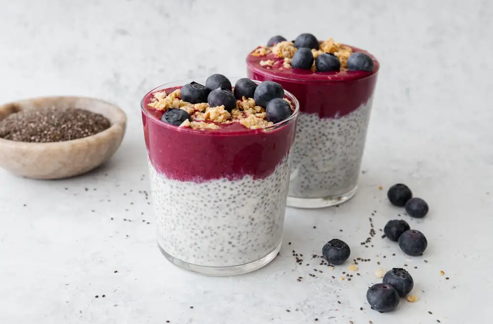 Chia pudding with acai