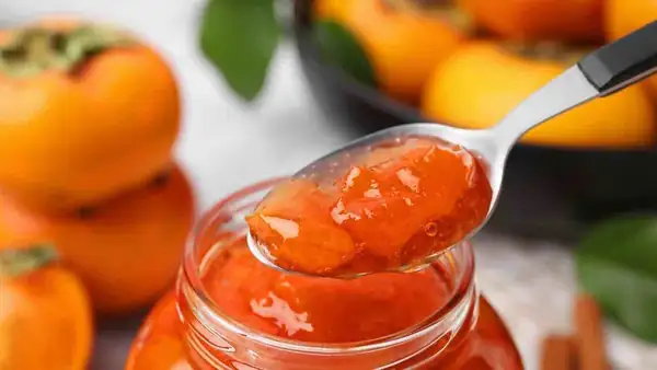 ¿Alguna vez has intentado hacer mermelada de caqui, aunque sea en un frasco pequeño?