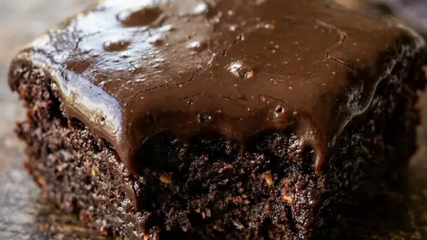 Irresistible aroma: the combination of dark chocolate and figs transformed the taste of this dessert