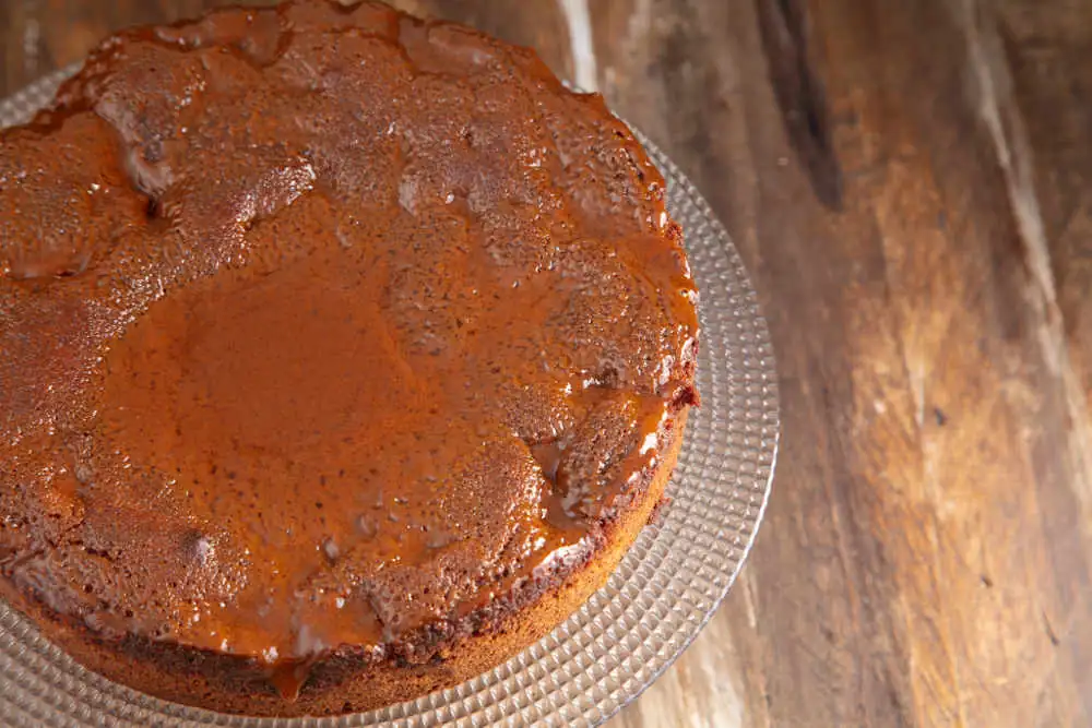Apple Caramel Cake