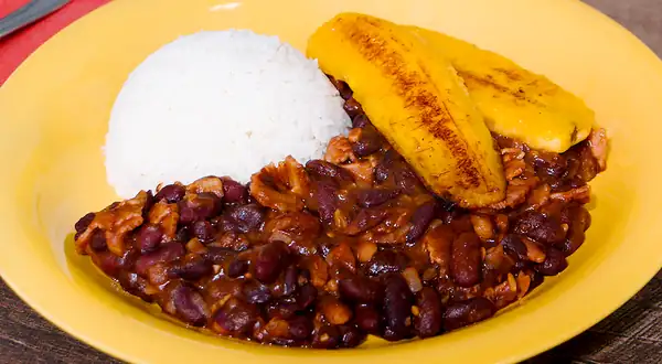 Red kidney beans with bacon: step-by-step recipe (VIDEO)