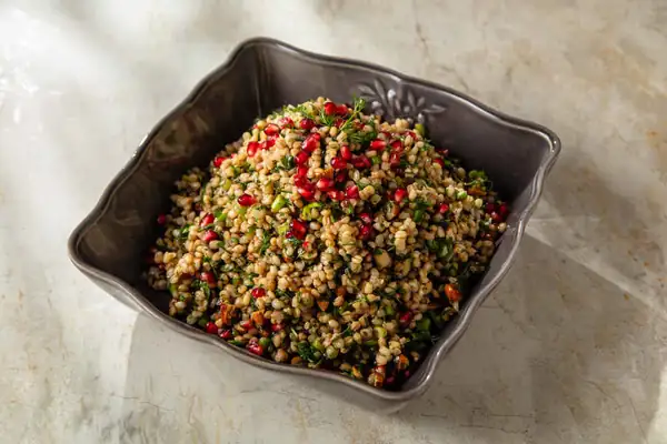Ensalada de granada y trigo