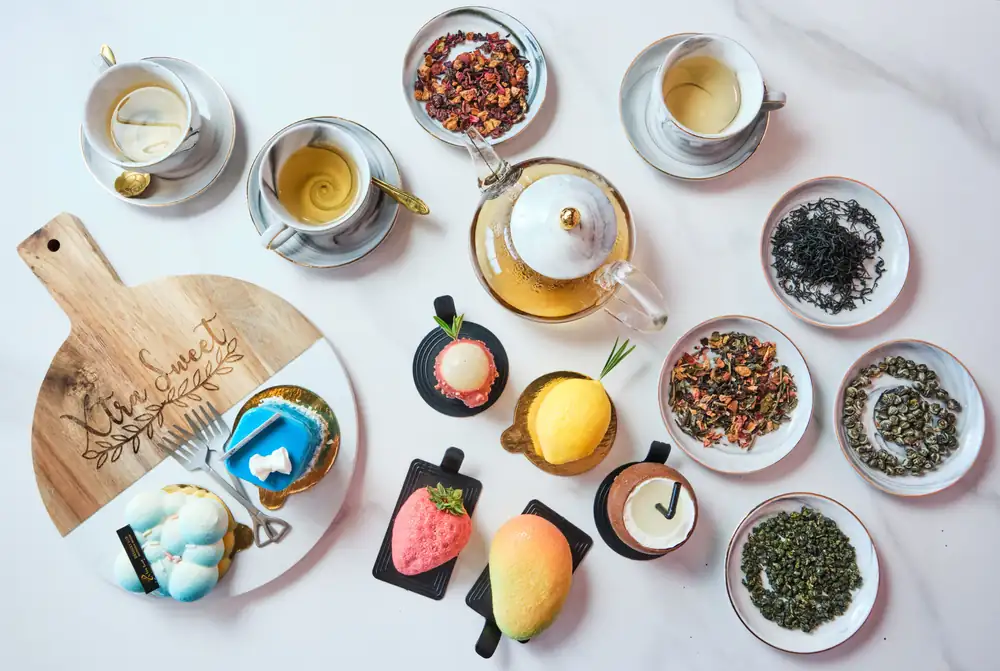 This French Chinese Dessert Bar Makes Sweet Fruit-Shaped Mousse