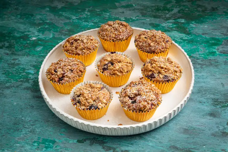 Spelt and Berry Crumble Muffins Recipe