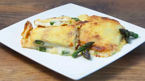 Crepes with asparagus
