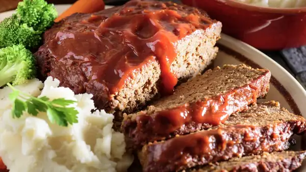 The Absolute Best Gluten-Free Breadcrumb Swap For Meatloaf