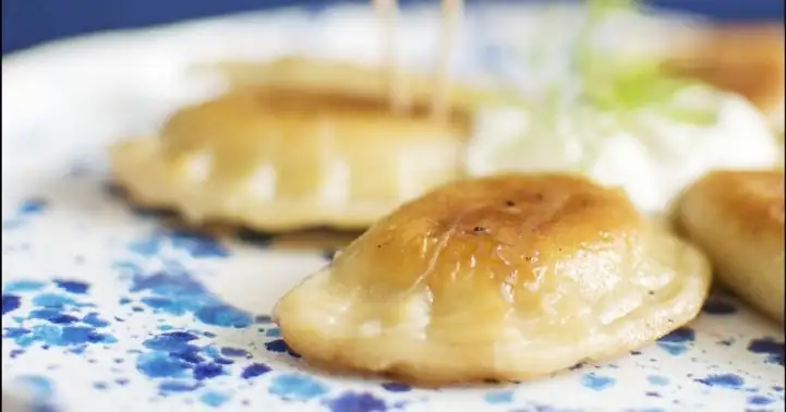 Pasteles con patatas y chucrut #SlavaUkraini