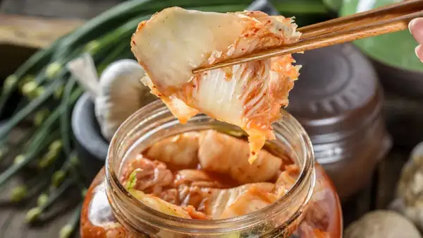 The Bubbly Way To Tell If Your Kimchi Is Fermenting Correctly