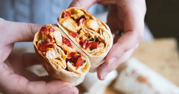 Perfect chicken wraps in a pan
