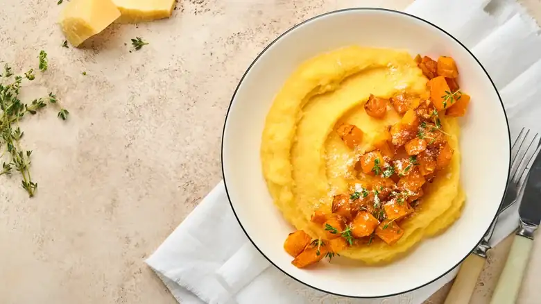 No enciendas la estufa si quieres lograr una polenta perfecta
