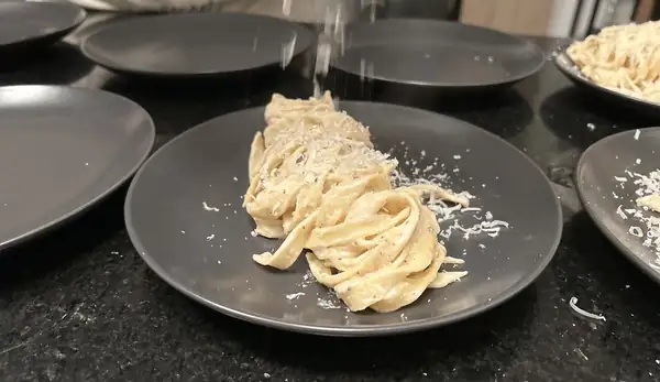 This is what Juanfer and Malu's 'Secret Sessions' cooking workshops are like