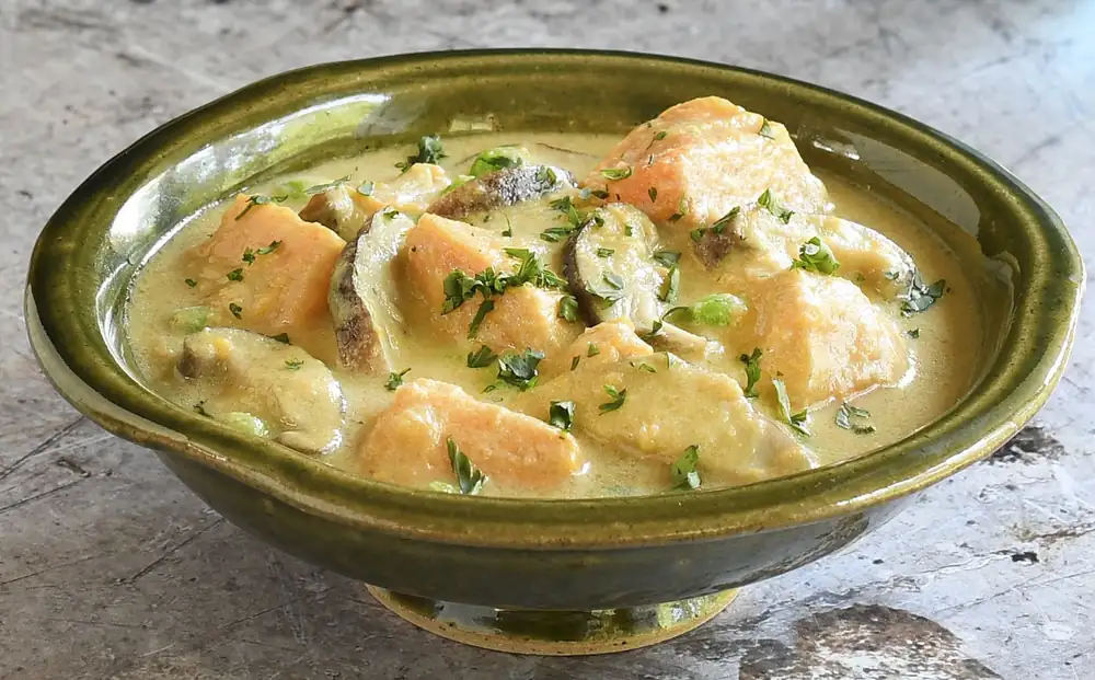 Green Curry Sweet Potatoes With Shiitake Mushrooms