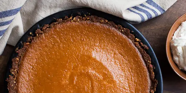 Pumpkin Pie with Gingersnap Crust