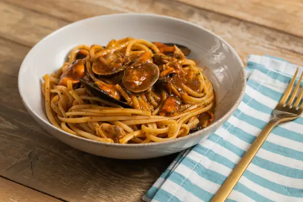 This first course will make you smell the sea again: creamy pasta with mussels and clams and 4 other recipes to try