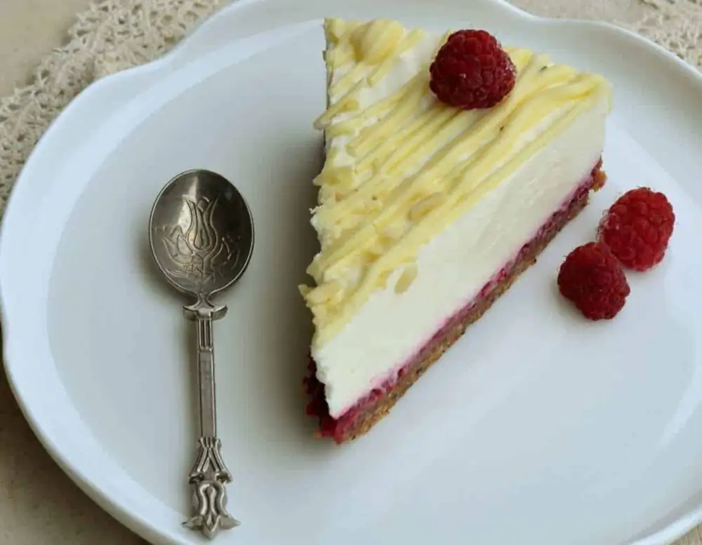 No Bake Raspberry & Pistachio Cheesecake