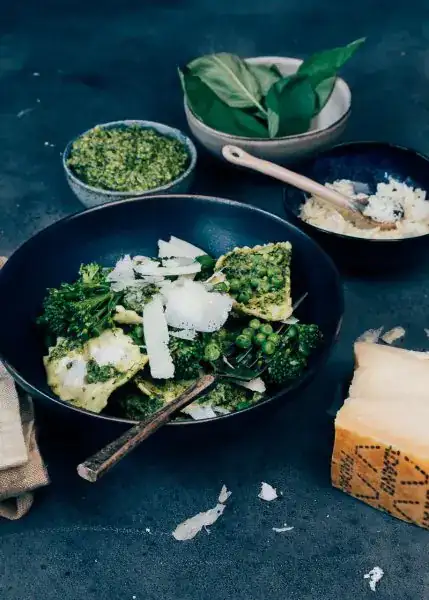 Fresh ravioli with pea pesto