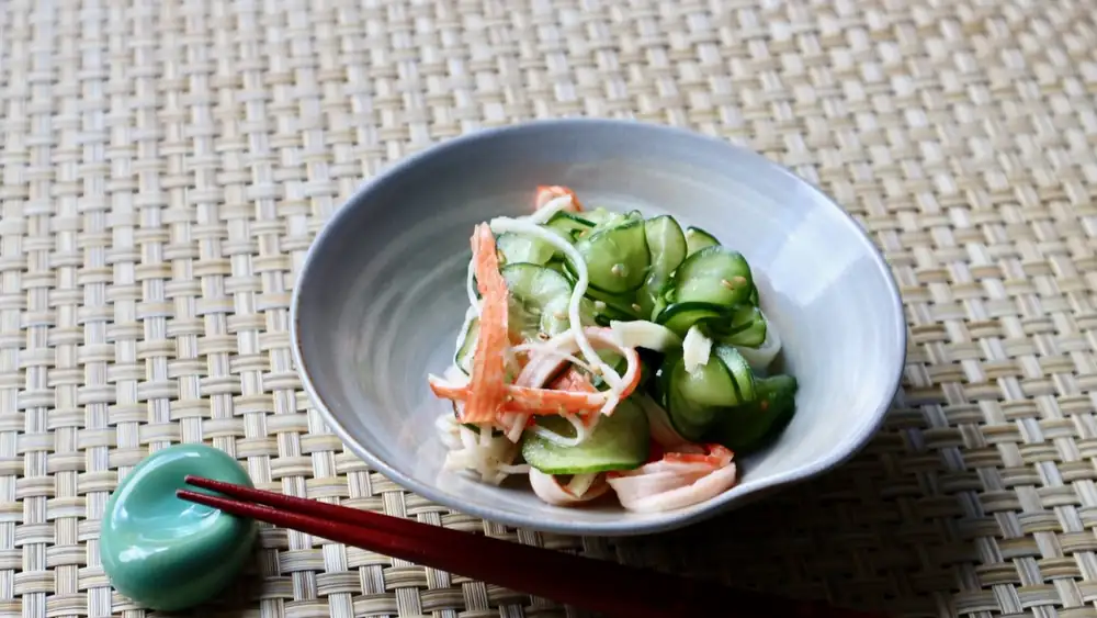 Receta de Sunomono de cangrejo y pepino
