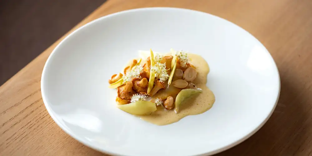 John Dory, Chanterelles And Meadowsweet Beurre Blanc Recipe