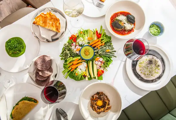El restaurante más de moda de Washington D.C. se encuentra dentro de un estudio de pilates