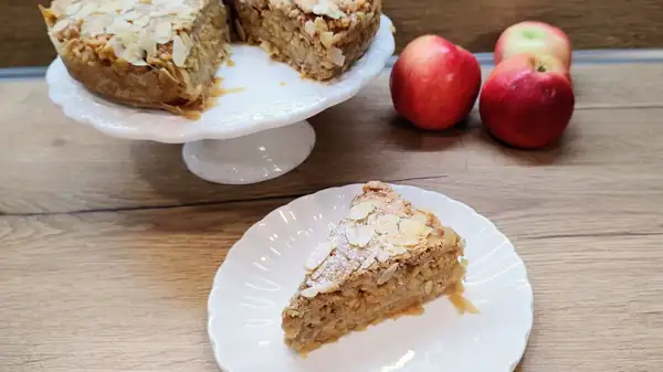 The easiest apple pie according to Monika Absolonová