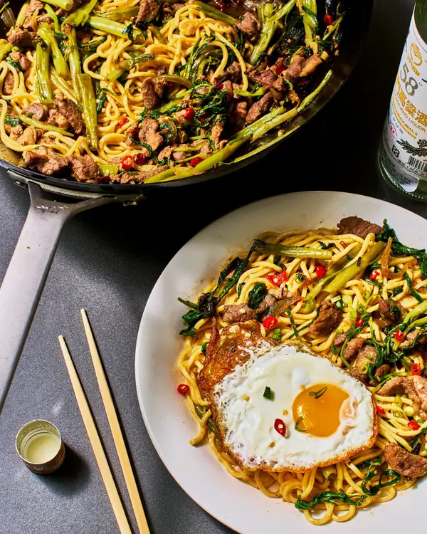 Receta de fideos shacha de cordero salteados
