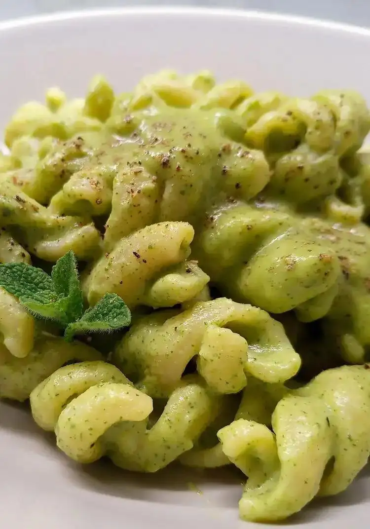 Pasta with cream of courgettes and Philadelphia