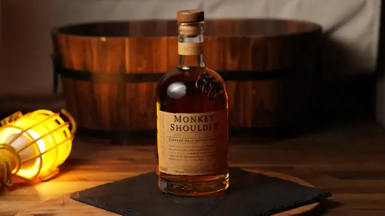 Transform The Classic Whiskey Sour With Blended Scotch And Jam For A New, Sweet Sip