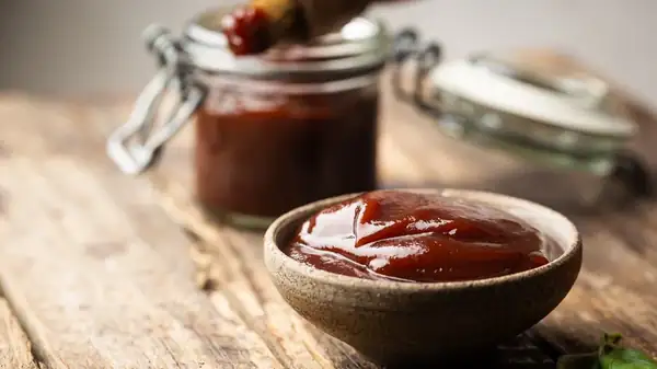 The Meaty Difference Between BBQ Sauce And Steak Sauce