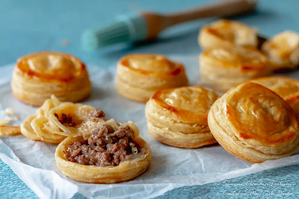 Mini Minced Beef Pies method