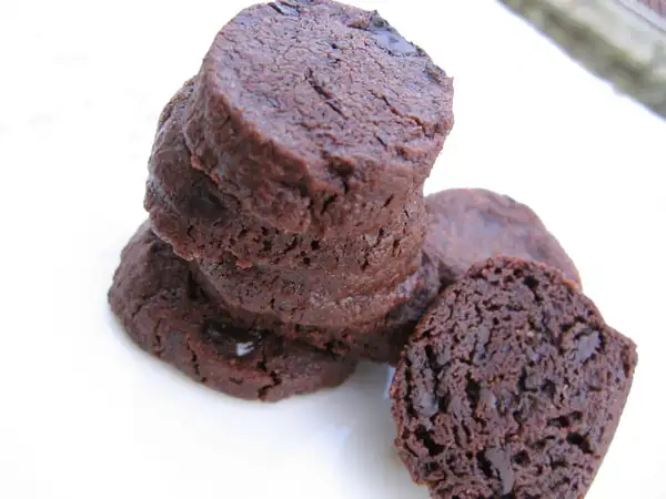 Chocolate and fleur de sel shortbread cookies