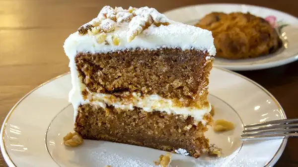 How To Give Carrot Cake A Nutty Flavor (With No Nuts)