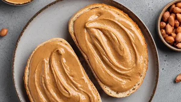 The Unexpected Ingredient That Gives Peanut Butter Sandwiches A Fancy Twist