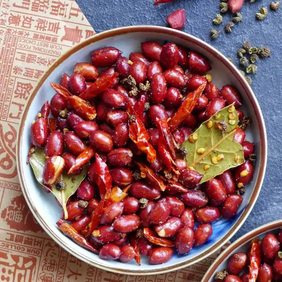 Sichuan spicy peanuts (Mala peanuts, 麻辣花生)