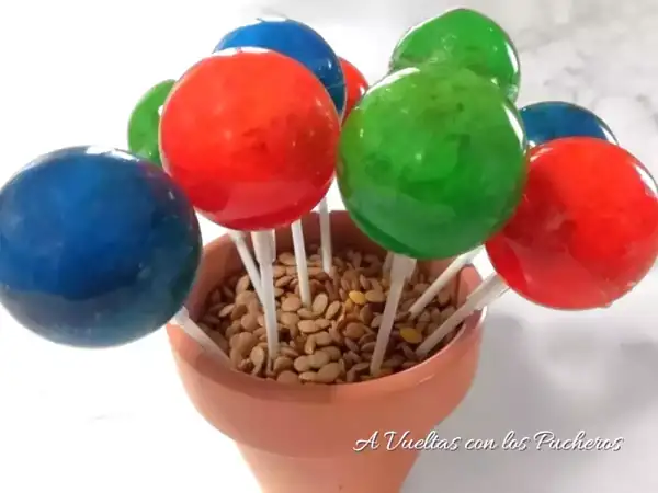 Caprese tortilla lollipops, microwaveable