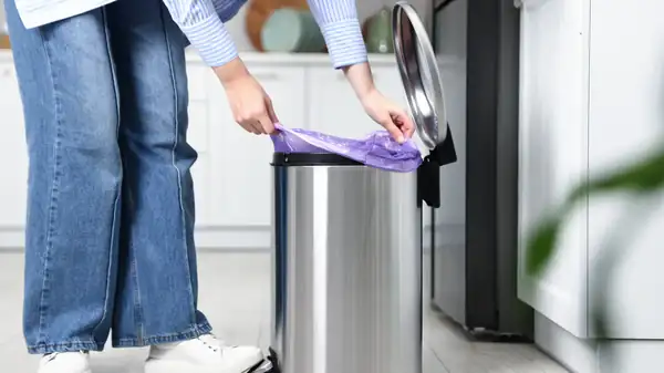 Bolsa de basura: gracias a la prueba del dedo, ya no te engañarán los malos olores en la cocina