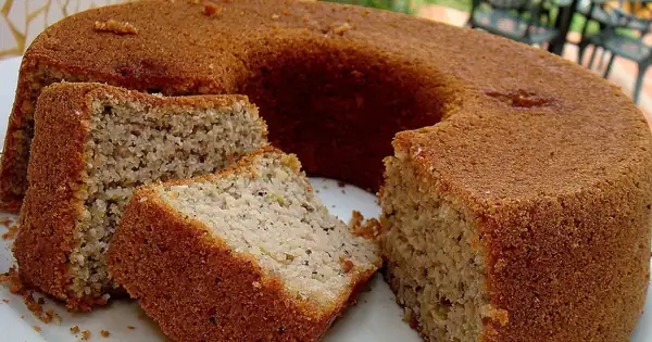 Recipe for a healthy sweet potato and coconut cake, submitted by Denise Lima