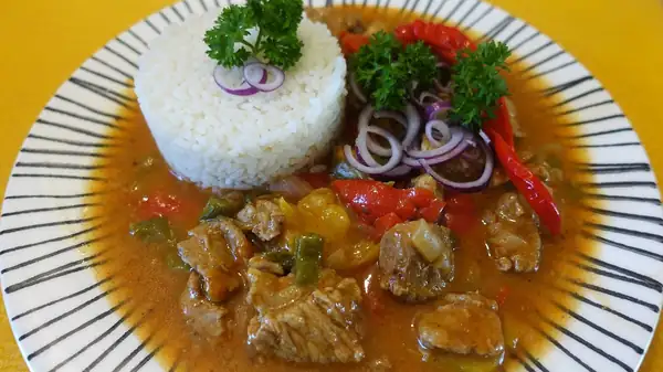 Goulash de paleta de cerdo